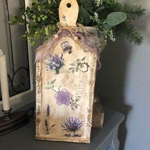 🍂Refurbished, distressed, cutting board🍂